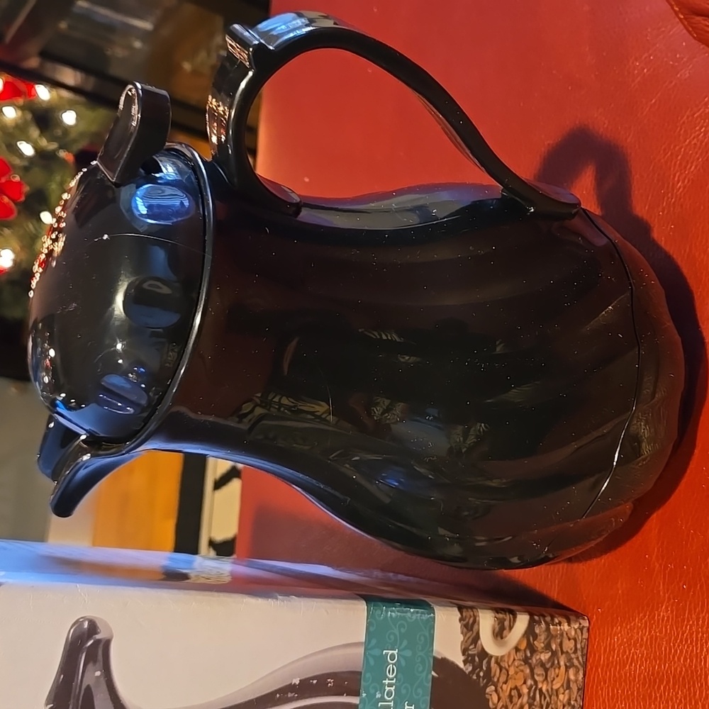 Insulated beverage server - Picture 3 of 5